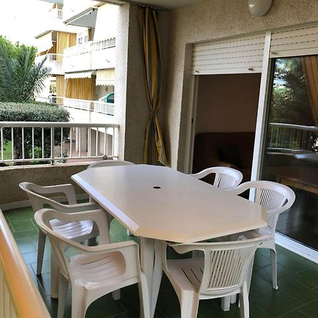 Apartamento En Alquiler Parque 8, Playa De Gandia Bagian luar foto