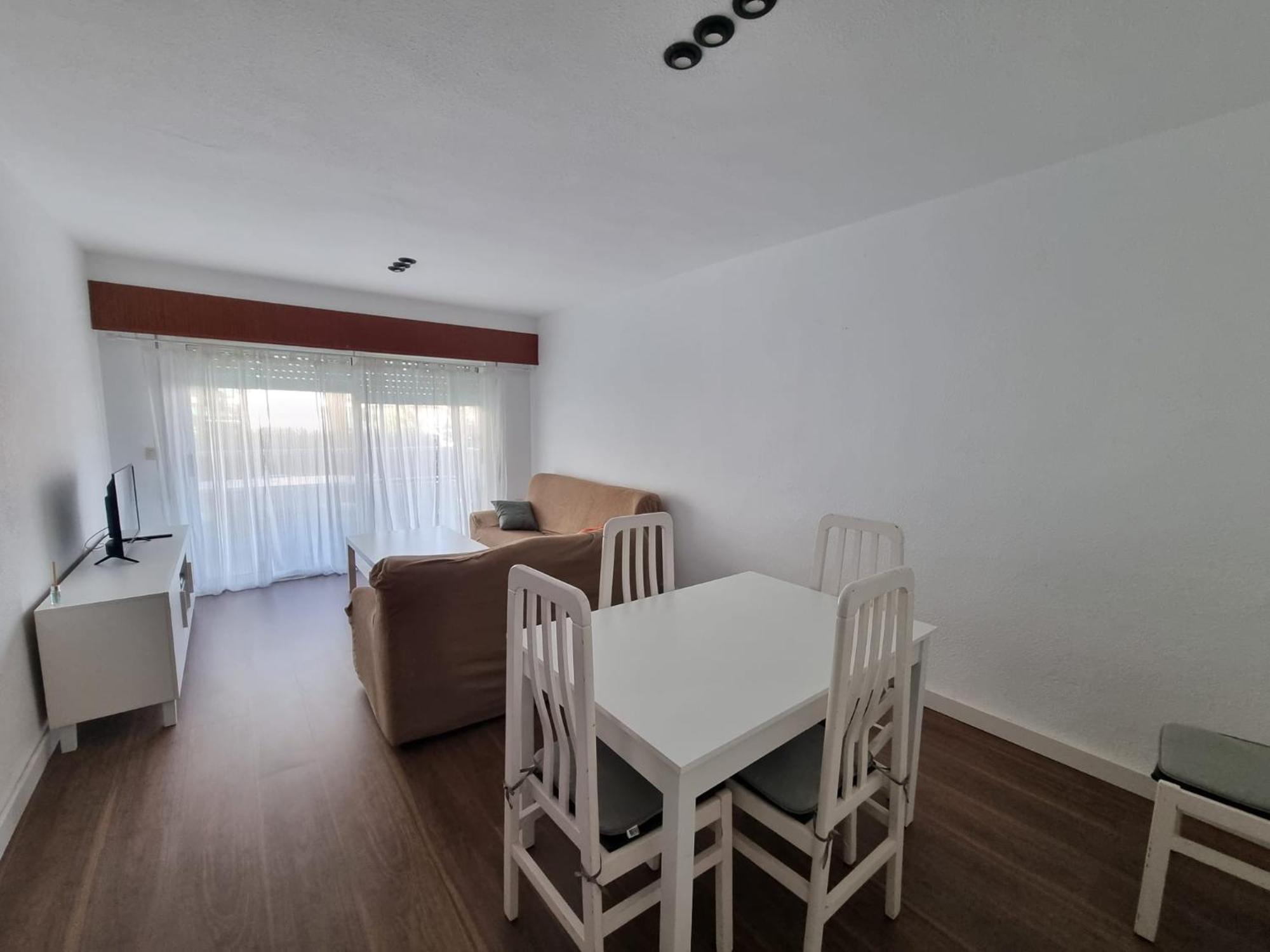 Apartamento En Alquiler Parque 8, Playa De Gandia Bagian luar foto