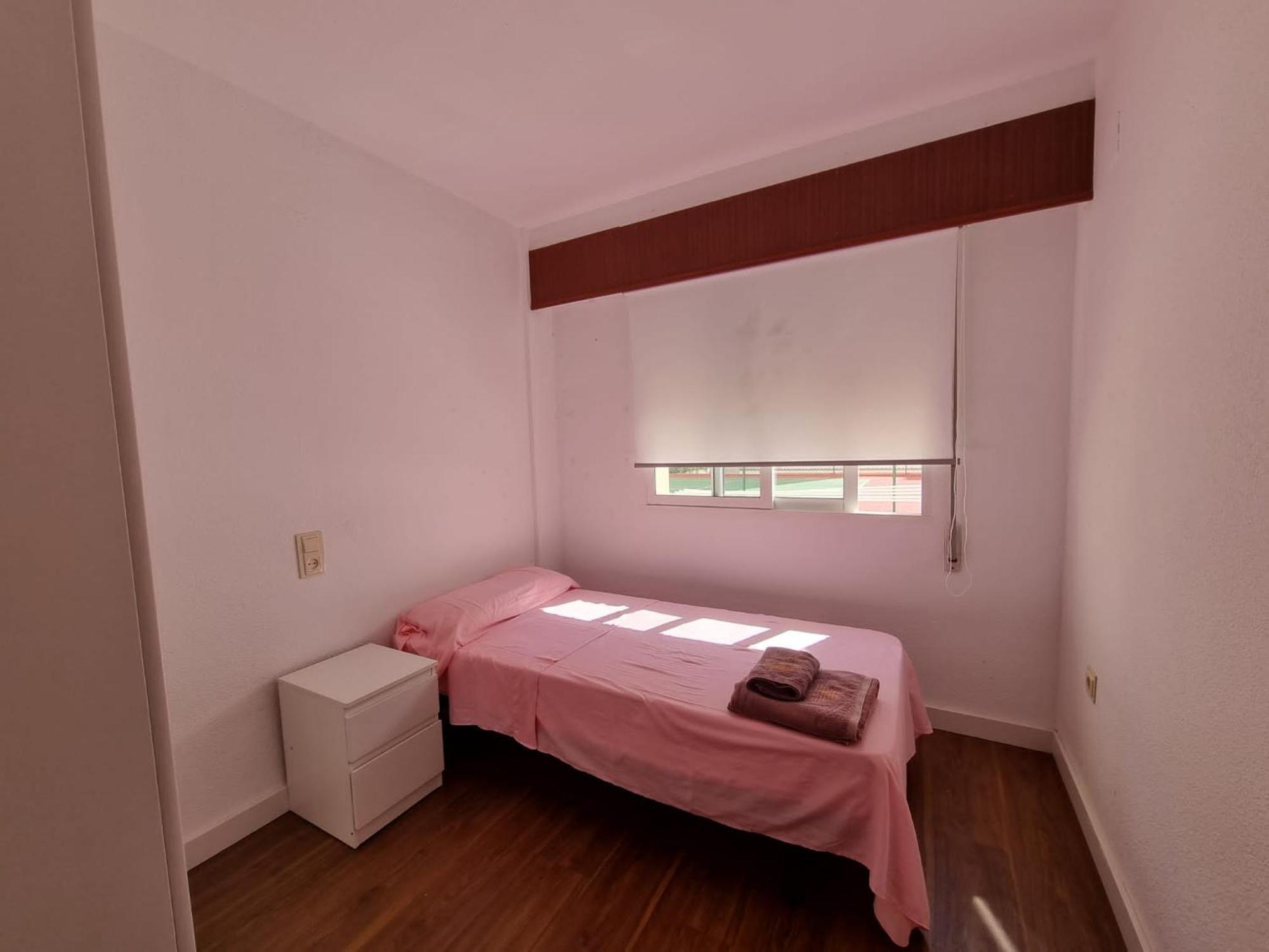 Apartamento En Alquiler Parque 8, Playa De Gandia Bagian luar foto